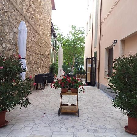 Tellus Saturnia Bed & Breakfast Exterior photo